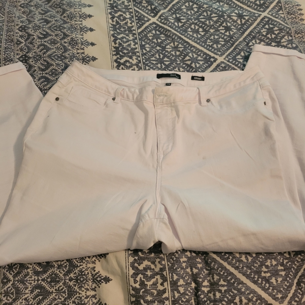 White Jeans size 22 w
